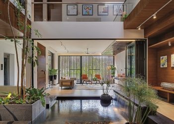 ГРАДИНАТА ПРЕВЗЕМА ГРАДА