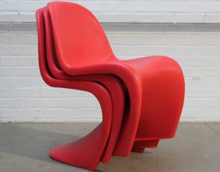 ИСТОРИЯТА ЗАД ЕМБЛЕМАТИЧНИЯ СТОЛ НА ВЕРНЕР ПАНТОН