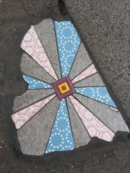 ЕМЕМЕМ ИЛИ ТРОТОАРНИЯТ ХИРУРГ