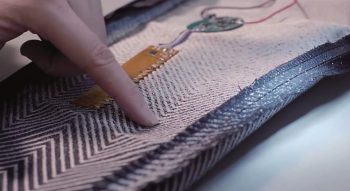 РЕВОЛЮЦИОНЕН ПРОЕКТ: УМНИТЕ ТЕКСТИЛИ НА GOOGLE