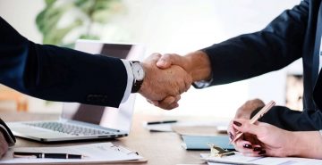 КЛИЕНТИТЕ ТЪРСЯТ СПЕЦИАЛИСТИ