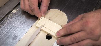 МОЖЕ ЛИ ХАРТИЕН ТРИОН ДА СРЕЖЕ ДЪРВЕСИНА?