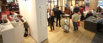 ПОСЕТИТЕЛ НА ИЗЛОЖЕНИЕ. КАК ДА ГО ПРИВЛИЧЕМ?