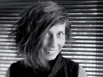 ШАРА КЕЛЕ: „ТРЯБВА ДА ПРЕНАРЕДИМ ПРИОРИТЕТИТЕ СИ. НЕЗАБАВНО!“