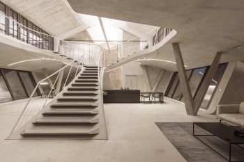 В СТАРАТА ФАБРИКА