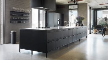 МОДЕРНА КУХНЯ: LONG ISLAND IN TEL AVIV