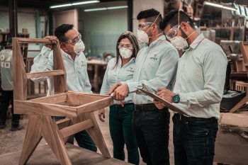 мебелната индустрия