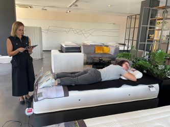 ИЗКУСТВЕН ИНТЕЛЕКТ ПОМАГА В ИЗБОРА НА МАТРАЦИТЕ НА ТЕД БЕД