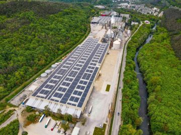 КРОНОШПАН ВЪВ ВЕЛИКО ТЪРНОВО – МЕЖДУ МИРИЗМИТЕ, ИНСТИТУЦИИТЕ, ИКОНОМИКАТА И ПОЛИТИЧЕСКОТО НАПРЕЖЕНИЕ