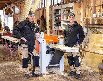 ЧЕТИРИСТРАННО РЕНДОСВАЩА/ПРОФИЛИРАЩА МАШИНА: MUST-HAVE ЗА ВСЯКА РАБОТИЛНИЦА