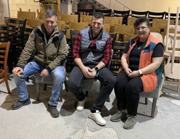ТРИ ИСТОРИИ ЗА РОДОПИТЕ С ОБЩА СЮЖЕТНА ЛИНИЯ, #2 KASTO CHAIRS