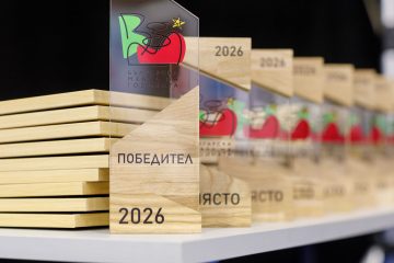 ПО ЕДИН УЧЕНИЧЕСКИ И СТУДЕНТСКИ ПРОЕКТ ЩЕ СЕ ПРЕВЪРНАТ В РЕАЛНИ МЕБЕЛИ СЛЕД КОНКУРСА „БЪЛГАРСКА МЕБЕЛ НА ГОДИНАТА 2026“